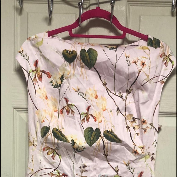 Zara Pink Floral Dress. - Picture 2 of 3